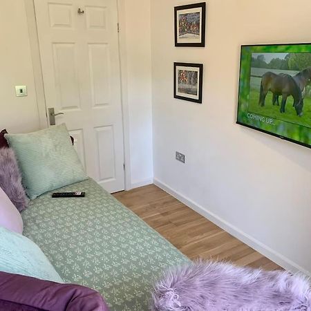 Renovated Miner'S Cottage - Family & Dog Friendly Abertillery المظهر الخارجي الصورة