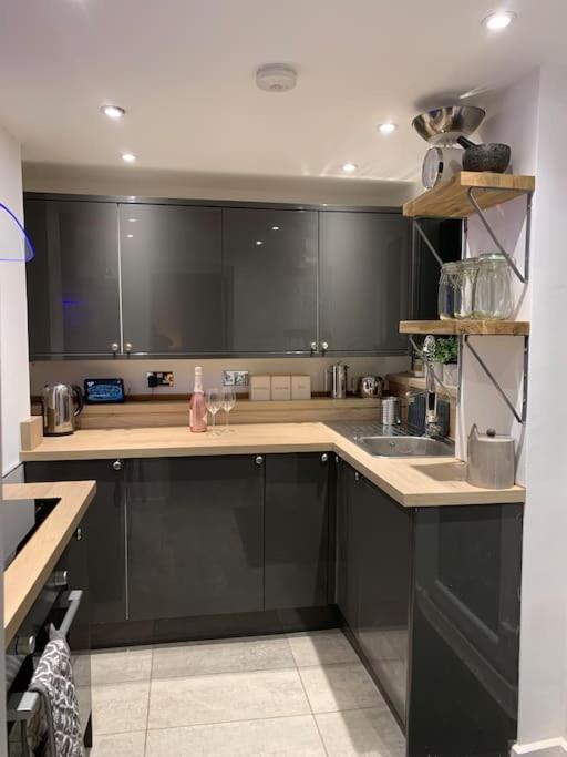 Renovated Miner'S Cottage - Family & Dog Friendly Abertillery المظهر الخارجي الصورة