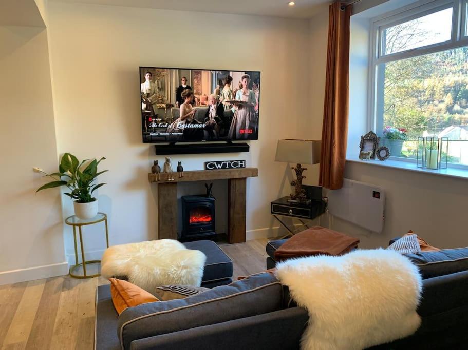 Renovated Miner'S Cottage - Family & Dog Friendly Abertillery المظهر الخارجي الصورة